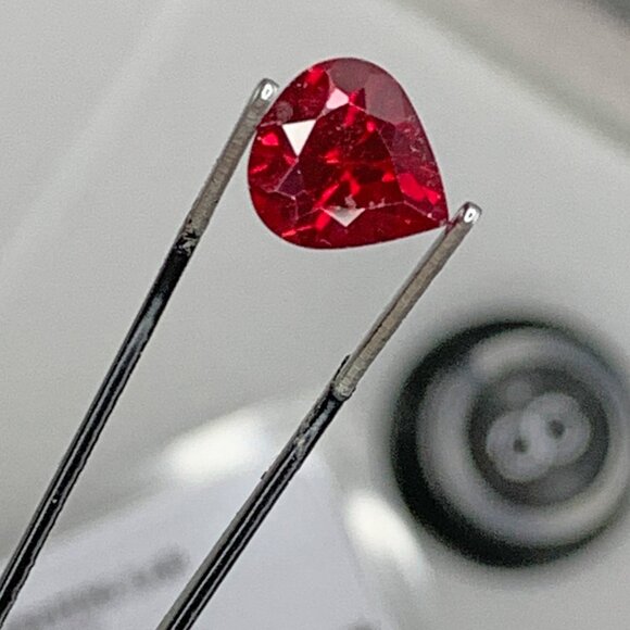 Elegant Red Gemstone Teardrop ruby - Picture 9 of 13